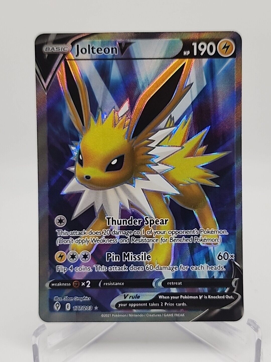 Jolteon V  177/203 Pokémon TCG Evolving Skies