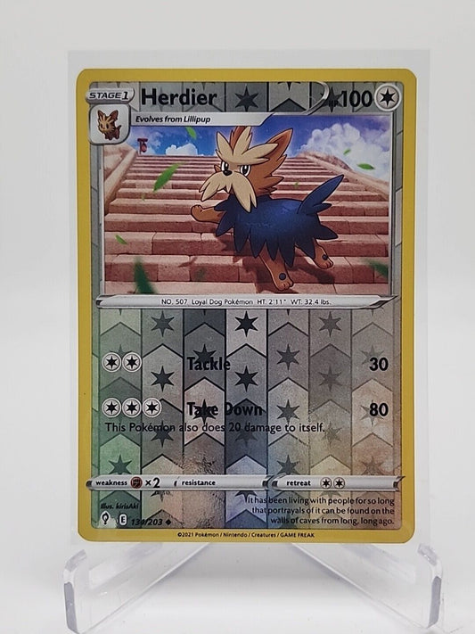 Herdier [Reverse Holo]  134/203 Pokémon TCG Evolving Skies