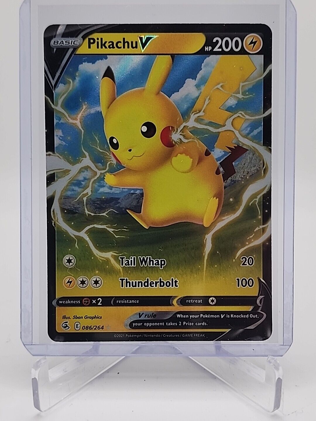 Pikachu V  86/264 Pokémon TCG Fusion Strike