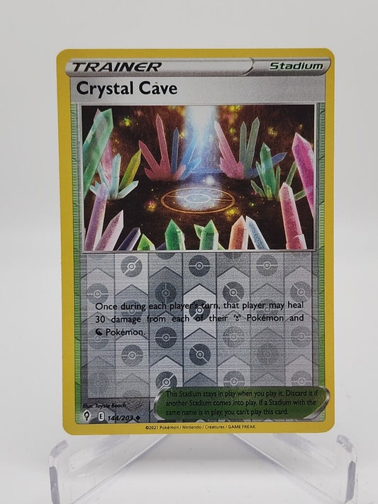 Crystal Cave [Reverse Holo]  144/203 Pokémon TCG Evolving Skies