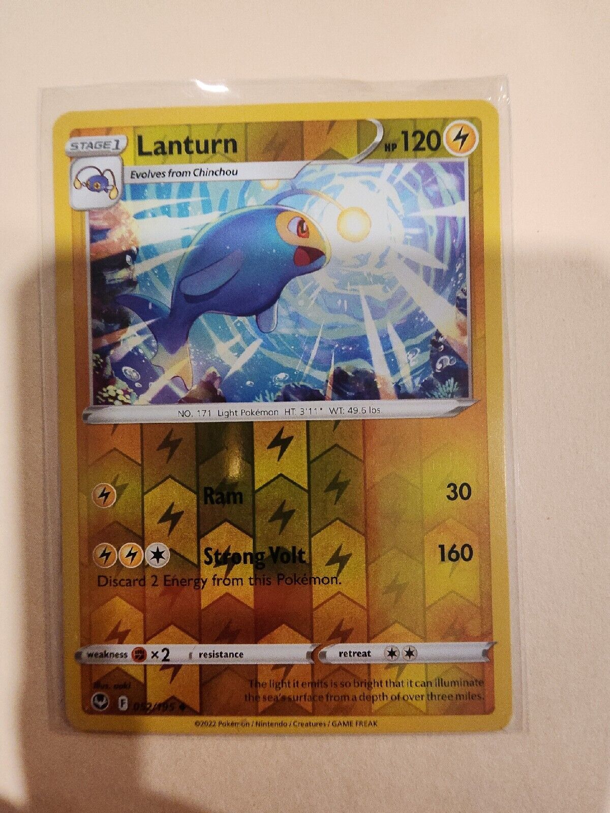 Lanturn [Reverse Holo] 52/195 Pokémon Cards Silver Tempest